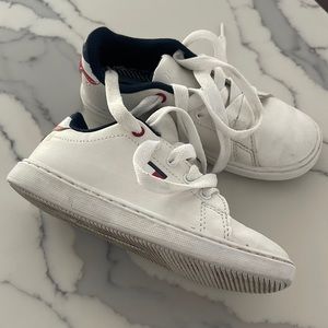 Toddler shoes. Size 11. Used. Good condition. Tommy Hilfiger.